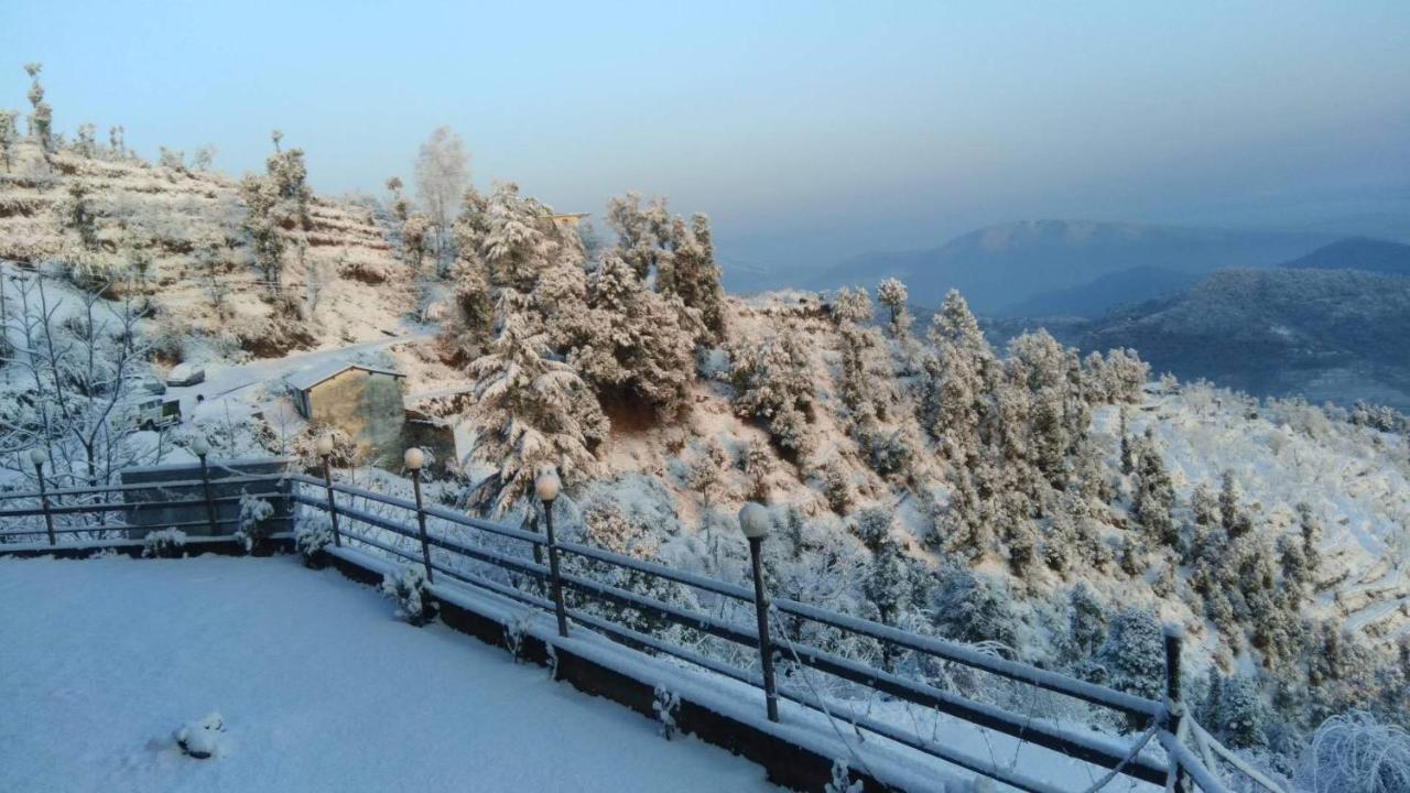 Grand Himalayan Hotels & Resorts Mukteshwar Esterno foto